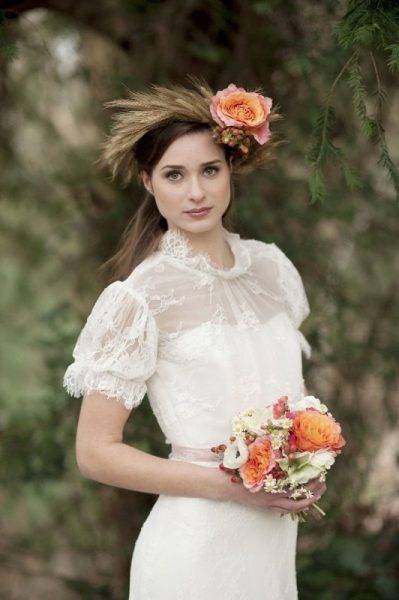 Blumenkränze zum Brautkleid